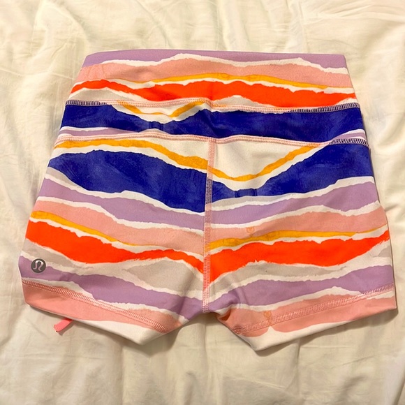 Lululemon Short - Picture 2 of 3